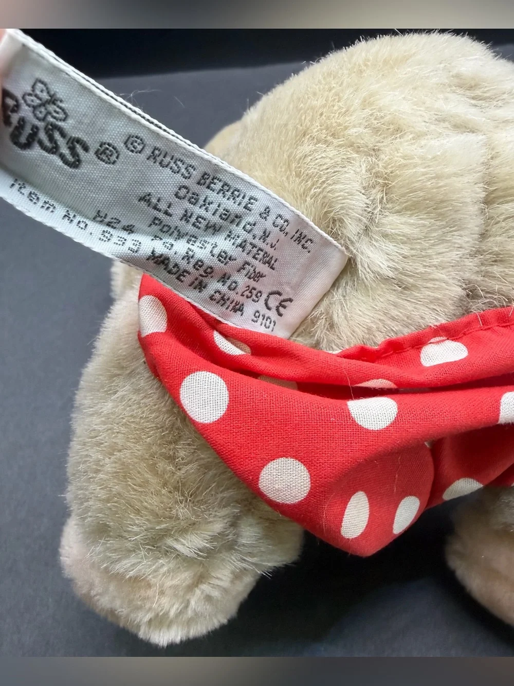 Russ-Berry Caress Cuties Soft Plush, Baby Chee Chee 1980’s, Still has‎ tags